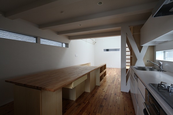 A-House in Sakurashinmachi 桜新町 A邸