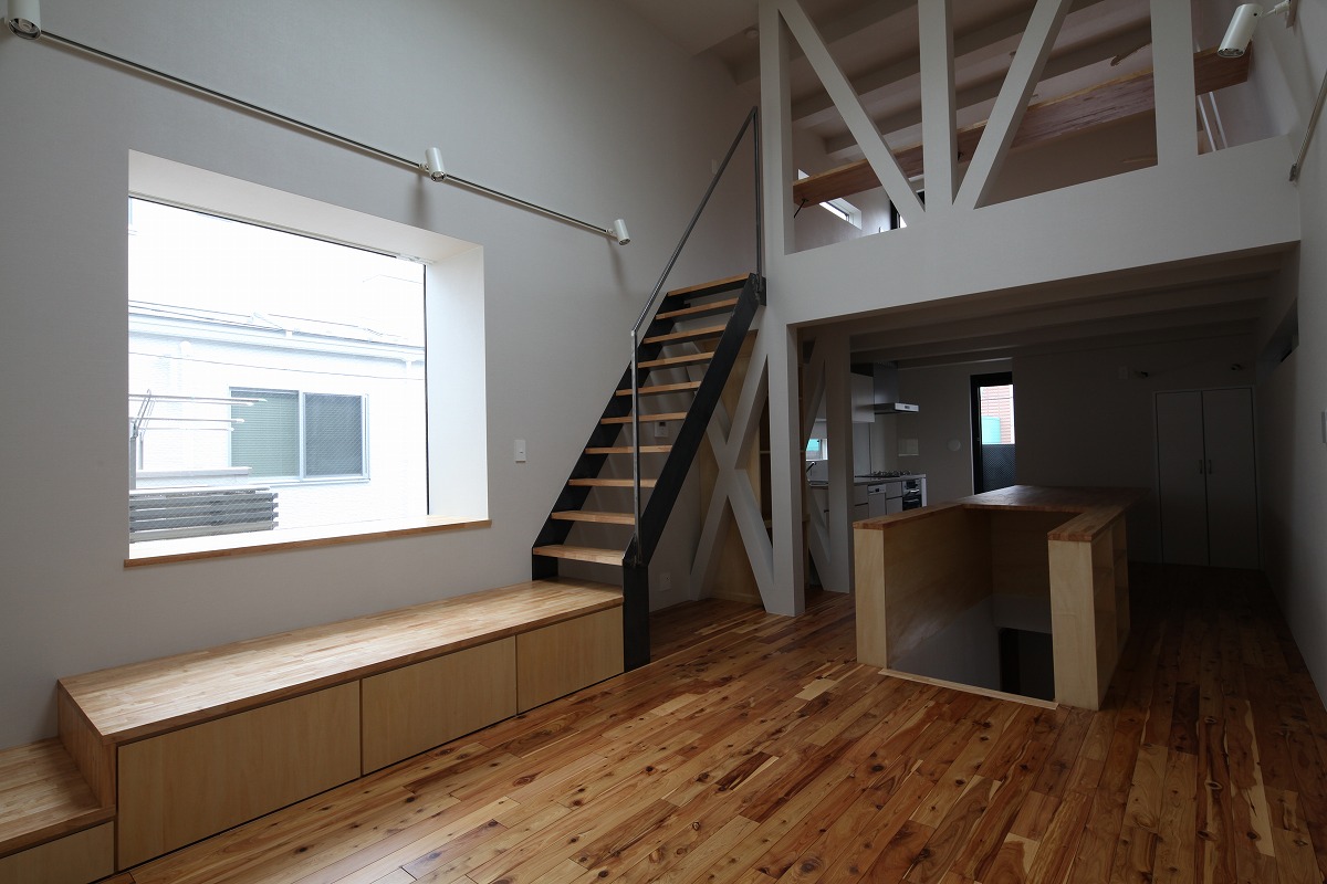 A-House in Sakurashinmachi 桜新町 A邸